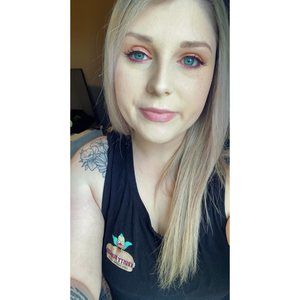 Meet your Posher, Katrina